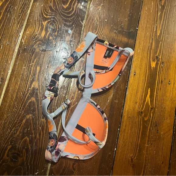 Floral TRIANGL bikini swimsuit size S/XS - Picture 2 of 7